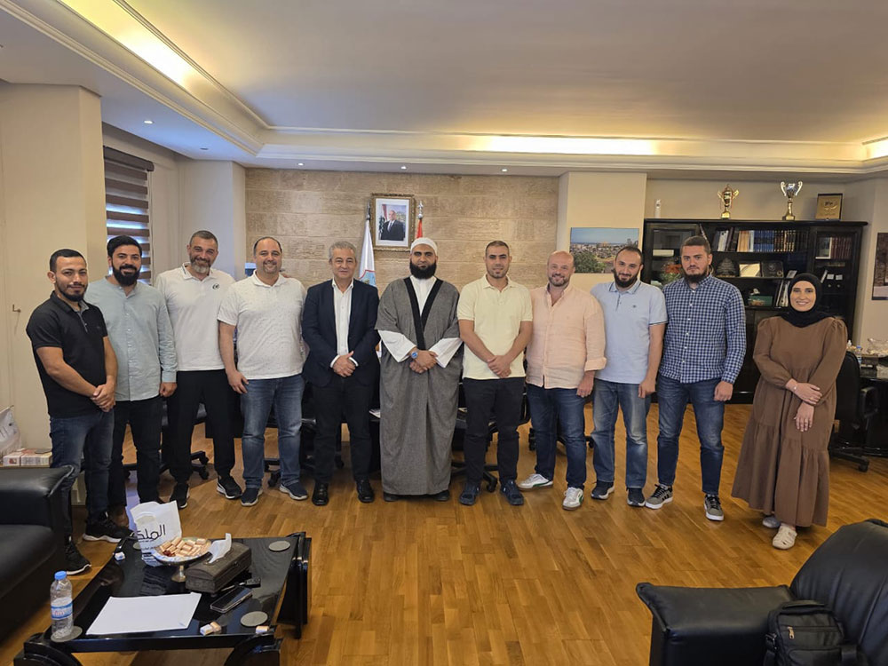 وفد من المجلس التأسيسي لمركز وقف الفرقان يزور بلدية صيدا وفد من المجلس التأسيسي لمركز وقف الفرقان يزور بلدية صيدا