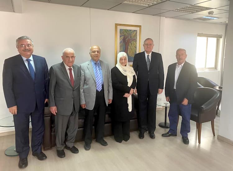 بهية الحريري إستقبلت وفد "الجمعية العاملية" وتابعت مع زوارها شؤوناً حياتية وتربوية بهية الحريري إستقبلت وفد "الجمعية العاملية" وتابعت مع زوارها شؤوناً حياتية وتربوية