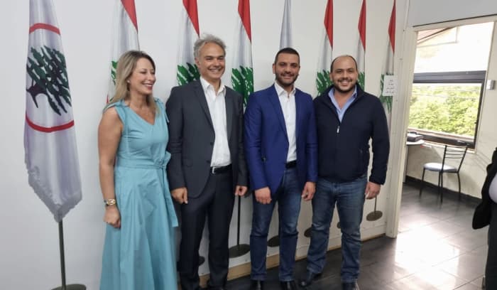 تسليم وتسلم في قوات جزين تسليم وتسلم في قوات جزين