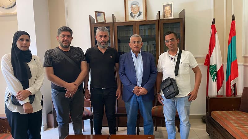 أسامة سعد استقبل وفدا من لجنة المهجرين الفلسطينيين السوريين في صيدا أسامة سعد استقبل وفدا من لجنة المهجرين الفلسطينيين السوريين في صيدا