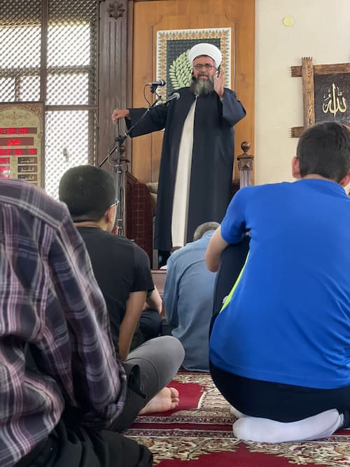 الشيخ العيلاني حذر من فتنة داخلية في البلد ودعا لعدم الترخيص للمؤتمر الصحفي الذي دعت إليه الجمعيات النسائية والمجتمع المدني الشيخ العيلاني حذر من فتنة داخلية في البلد ودعا لعدم الترخيص للمؤتمر الصحفي الذي دعت إليه الجمعيات النسائية والمجتمع المدني