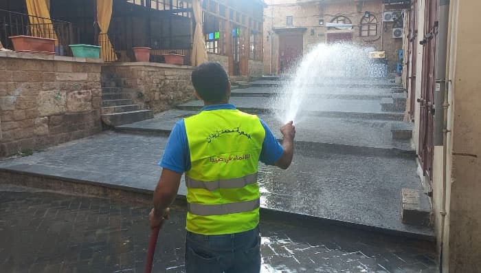"جمعية محمد زيدان" باشرت مشروع تنظيف وكنس النفايات من شوارع وأحياء صيدا القديمة "جمعية محمد زيدان" باشرت مشروع تنظيف وكنس النفايات من شوارع وأحياء صيدا القديمة