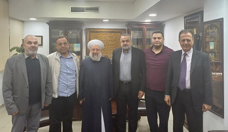 الشيخ ماهر حمود يستقبل وفدا من الحزب السوري القومي الاجتماعي الشيخ ماهر حمود يستقبل وفدا من الحزب السوري القومي الاجتماعي