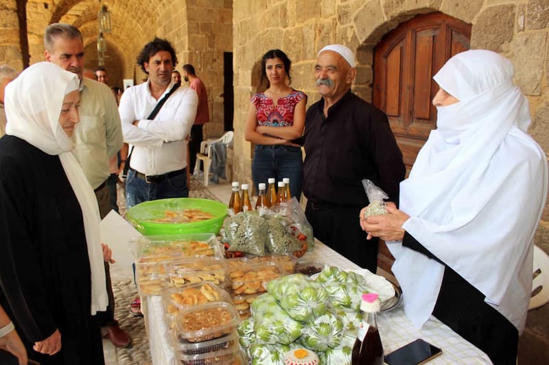 خان الإفرنج في صيدا استضاف "سوق المزارعين" للمونة اللبنانية التقليدية خان الإفرنج في صيدا استضاف "سوق المزارعين" للمونة اللبنانية التقليدية