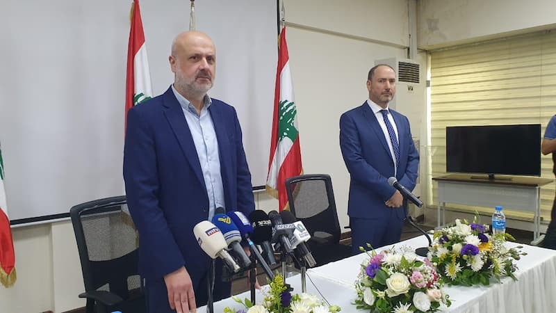 مولوي بعد لقائه في صيدا رؤساء بلديات محافظتي الجنوب والنبطية: 650 مليار ليرة من عائدات عام 2021 ستدفع للبلديات قريبا مولوي بعد لقائه في صيدا رؤساء بلديات محافظتي الجنوب والنبطية: 650 مليار ليرة من عائدات عام 2021 ستدفع للبلديات قريبا