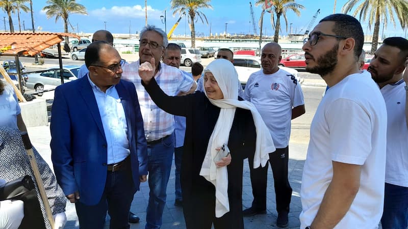 مؤسسة الحريري تشارك بـ "حملة شاطئ المتوسط" بتنظيف وتشجير وتجميل محيط خان الإفرنج مؤسسة الحريري تشارك بـ "حملة شاطئ المتوسط" بتنظيف وتشجير وتجميل محيط خان الإفرنج