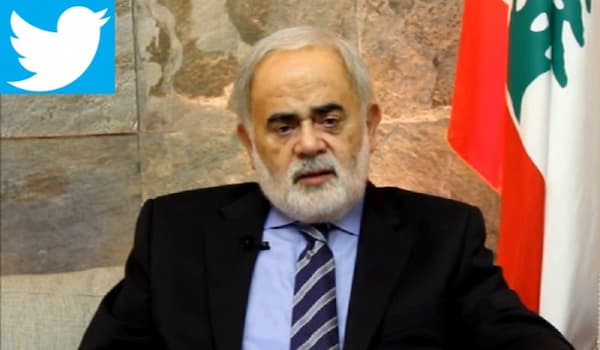 أمل أبو زيد ينفي شائعة منعه من دخول الولايات المتحدة الاميركية أمل أبو زيد ينفي شائعة منعه من دخول الولايات المتحدة الاميركية