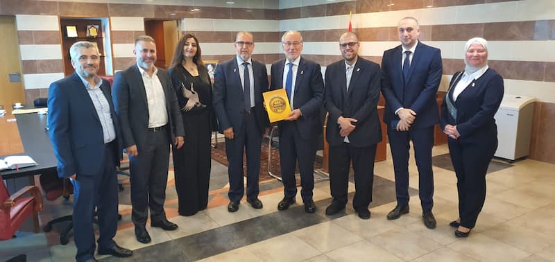 الحلبي استقبل المجلس الإداري لـ"المقاصد" - صيدا الحلبي استقبل المجلس الإداري لـ"المقاصد" - صيدا