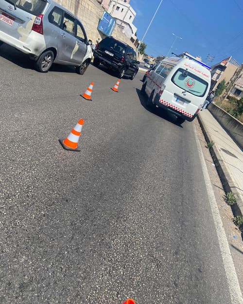 إصابتان نتيجة صدم دراجة على أوتوستراد الشماع إصابتان نتيجة صدم دراجة على أوتوستراد الشماع