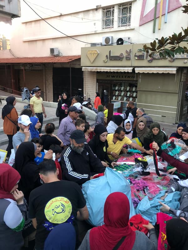 جمعية ألفة توزع كسوة العيد على حوالي 400 طفل وطفلة في مدينة صيدا جمعية ألفة توزع كسوة العيد على حوالي 400 طفل وطفلة في مدينة صيدا