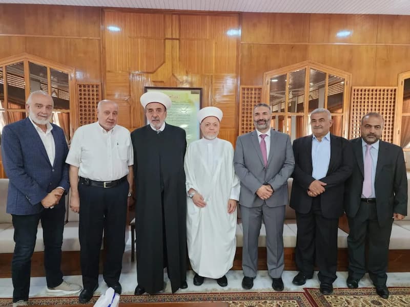 الجماعة الإسلامية تزور المفتي سوسان والسيدة بهية الحريري والنائب أسامة سعد مهنئة بالعيد الجماعة الإسلامية تزور المفتي سوسان والسيدة بهية الحريري والنائب أسامة سعد مهنئة بالعيد