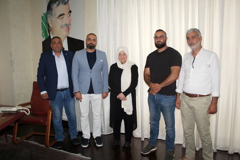 بهية الحريري تتابع مع وفد من "تجمع شباب سيروب" أوضاع المنطقة بهية الحريري تتابع مع وفد من "تجمع شباب سيروب" أوضاع المنطقة
