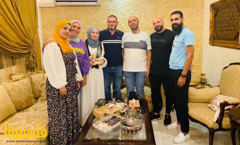 اتحاد العاملين المحليين في الأونروا -لجنة منطقة صيدا يهنىء المعلمين الذين أدُّوا فريضة الحج اتحاد العاملين المحليين في الأونروا -لجنة منطقة صيدا يهنىء المعلمين الذين أدُّوا فريضة الحج