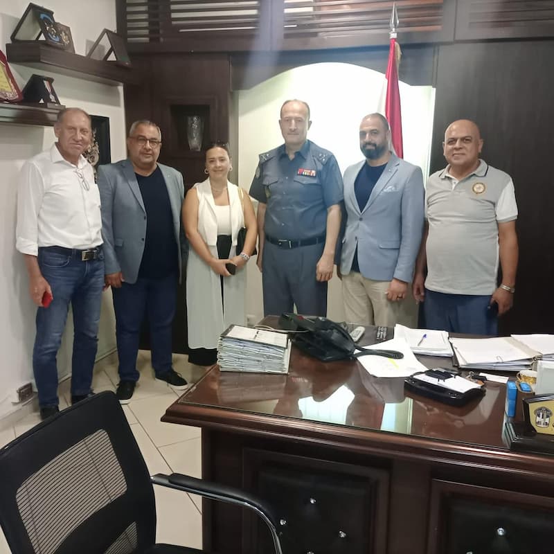 المستقبل - الجنوب جال على قادة الأجهزة الأمنية في سراي صيدا مثمنا جهودهم في حفظ الأمن والاستقرار المستقبل - الجنوب جال على قادة الأجهزة الأمنية في سراي صيدا مثمنا جهودهم في حفظ الأمن والاستقرار