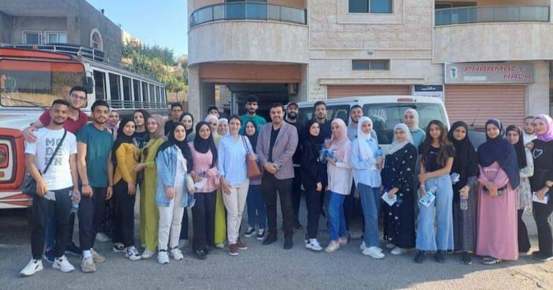 الأونروا تشيد بإلانجازات التي حققها طلاب سبلين على الرغم من التحديات التي يواجهونها الأونروا تشيد بإلانجازات التي حققها طلاب سبلين على الرغم من التحديات التي يواجهونها