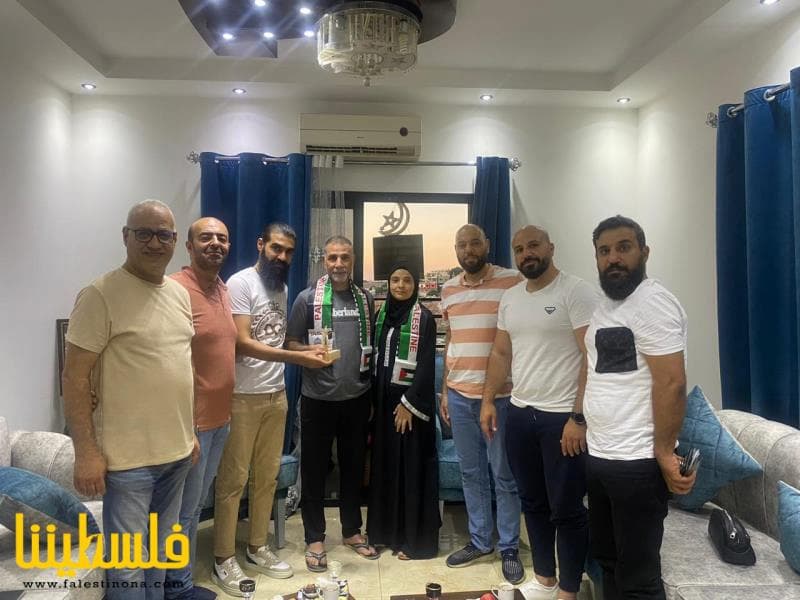 لليوم الثاني.. اتحاد العاملين المحليين في الأونروا "لجنة منطقة صيدا" يهنىء المعلمين الذين أدوا فريضة الحج لليوم الثاني.. اتحاد العاملين المحليين في الأونروا "لجنة منطقة صيدا" يهنىء المعلمين الذين أدوا فريضة الحج