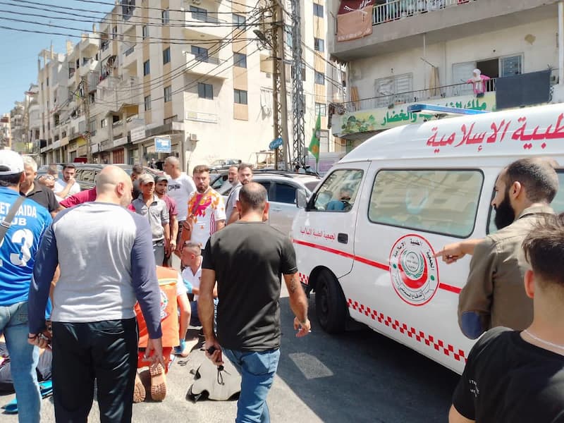 ثلاث إصابات نتيجة حادث صدم دراجة في تعمير الحارة ثلاث إصابات نتيجة حادث صدم دراجة في تعمير الحارة