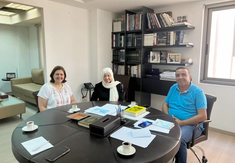 بهية الحريري تبحث وغلوريا أبو زيد بحضور ماجد سعيفان إدخال مفهوم وثقافة العمل التعاوني في المناهج التربوية بهية الحريري تبحث وغلوريا أبو زيد بحضور ماجد سعيفان إدخال مفهوم وثقافة العمل التعاوني في المناهج التربوية