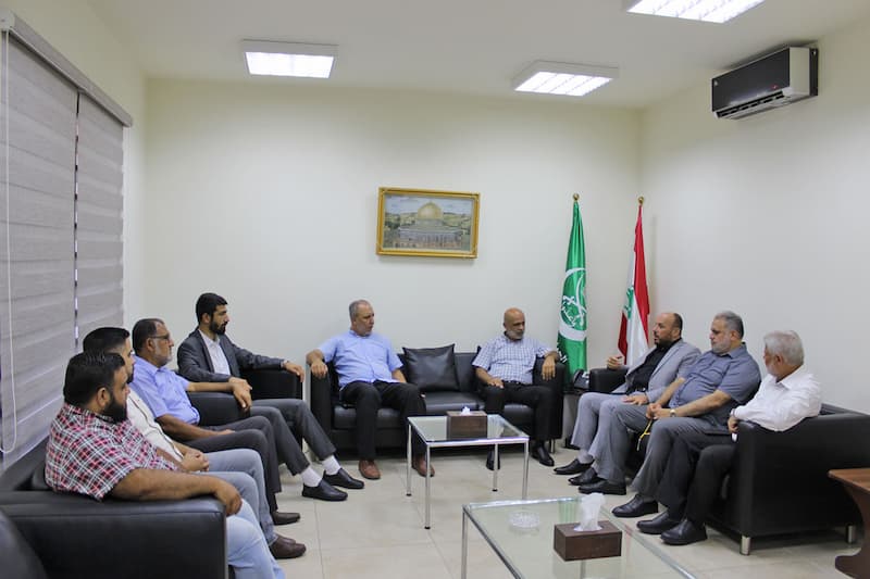 الجماعة الإسلامية تستقبل حركة حماس والبحث يتناول الأوضاع في مخيم عين الحلوة والتعمير الجماعة الإسلامية تستقبل حركة حماس والبحث يتناول الأوضاع في مخيم عين الحلوة والتعمير