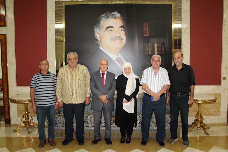 الجبهة الديمقراطية تعرض مع بهية الحريري أوضاع مخيم عين الحلوة الجبهة الديمقراطية تعرض مع بهية الحريري أوضاع مخيم عين الحلوة