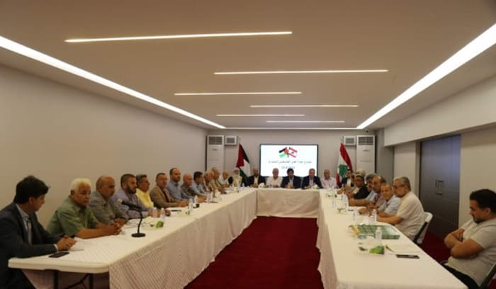هيئة العمل الفلسطيني المشترك اجتمعت في السفارة: حرص على توفير الامن والامان والطمأنينة لاهل مخيم عين الحلوة والجوار هيئة العمل الفلسطيني المشترك اجتمعت في السفارة: حرص على توفير الامن والامان والطمأنينة لاهل مخيم عين الحلوة والجوار