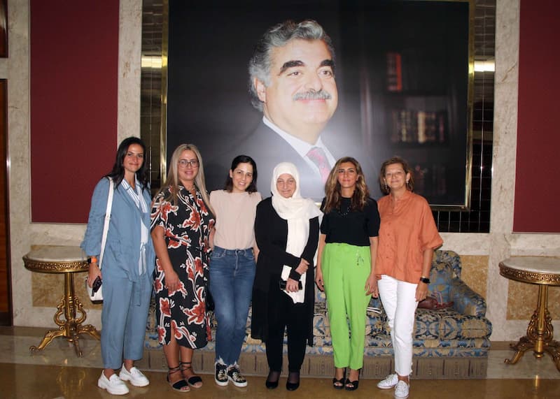 بهية الحريري تستقبل لجنة مهرجانات صيدا الدولية بهية الحريري تستقبل لجنة مهرجانات صيدا الدولية