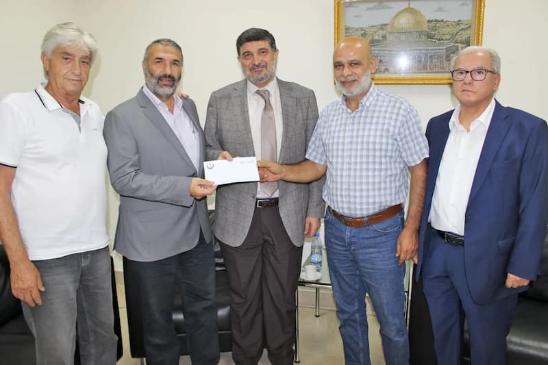 الجماعة الإسلامية تلتقي وفداً من حملة "الأوفياء لصيدا" وتقدم دعماً رمزياً بقيمة 1000$ الجماعة الإسلامية تلتقي وفداً من حملة "الأوفياء لصيدا" وتقدم دعماً رمزياً بقيمة 1000$