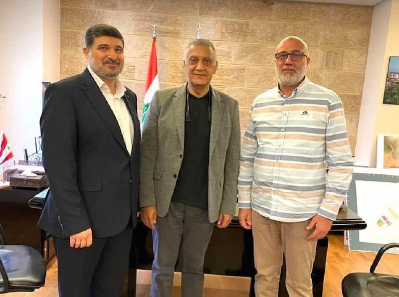 "حملة الأوفياء لصيدا" تزور رئيس البلدية بديع: تعاون وتنسيق لمعالجة مشكلة النفايات "حملة الأوفياء لصيدا" تزور رئيس البلدية بديع: تعاون وتنسيق لمعالجة مشكلة النفايات