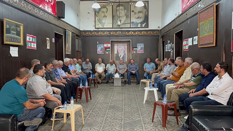 اللقاء السياسي اللبناني الفلسطيني يطالب بتعزيز دور القوة الأمنية المشتركة الفلسطينية لملاحقة المتهمين والتعويض عن المتضررين اللقاء السياسي اللبناني الفلسطيني يطالب بتعزيز دور القوة الأمنية المشتركة الفلسطينية لملاحقة المتهمين والتعويض عن المتضررين