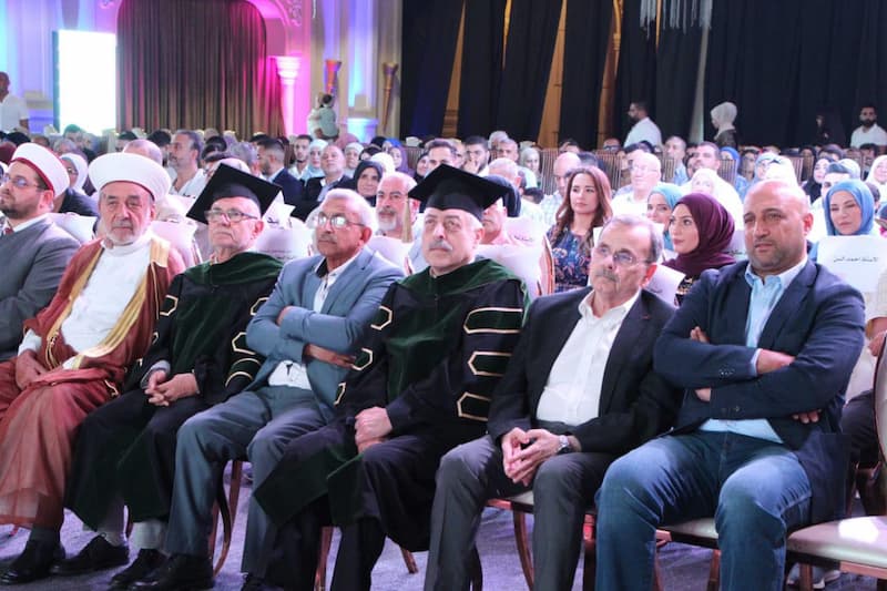 جامعة الجنان تخرّج الدفعة السابعة عشر في فرع صيدا جامعة الجنان تخرّج الدفعة السابعة عشر في فرع صيدا