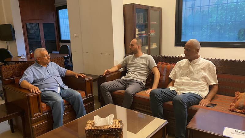 أسامة سعد استقبل وفدا من جبهة التحرير الفلسطينية برئاسة يوسف ناظم اليوسف لبحث التطورات في المخيم أسامة سعد استقبل وفدا من جبهة التحرير الفلسطينية برئاسة يوسف ناظم اليوسف لبحث التطورات في المخيم