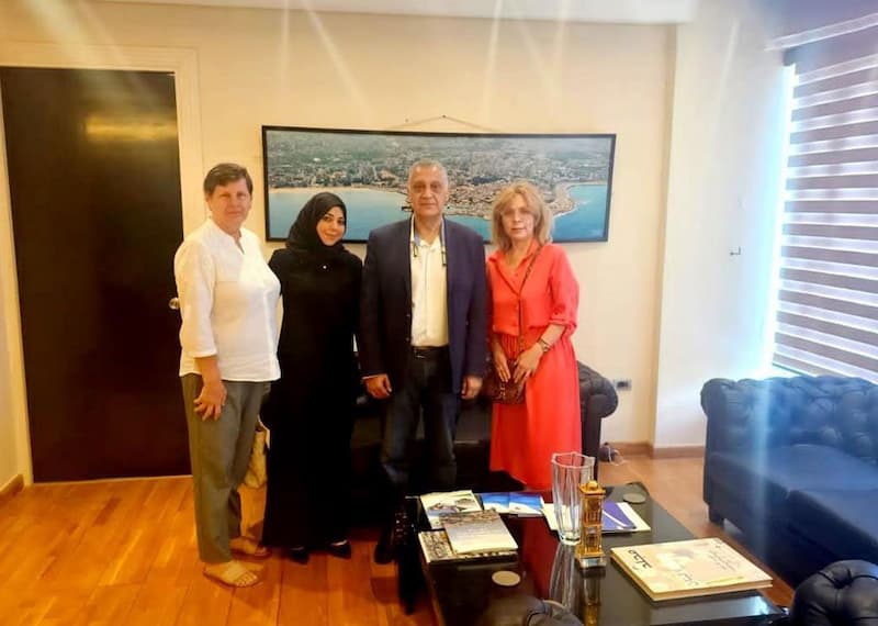 د. بديع استقبل السيدات سفيتلانا صفا وغالينا عباس وفاطمة البابا د. بديع استقبل السيدات سفيتلانا صفا وغالينا عباس وفاطمة البابا