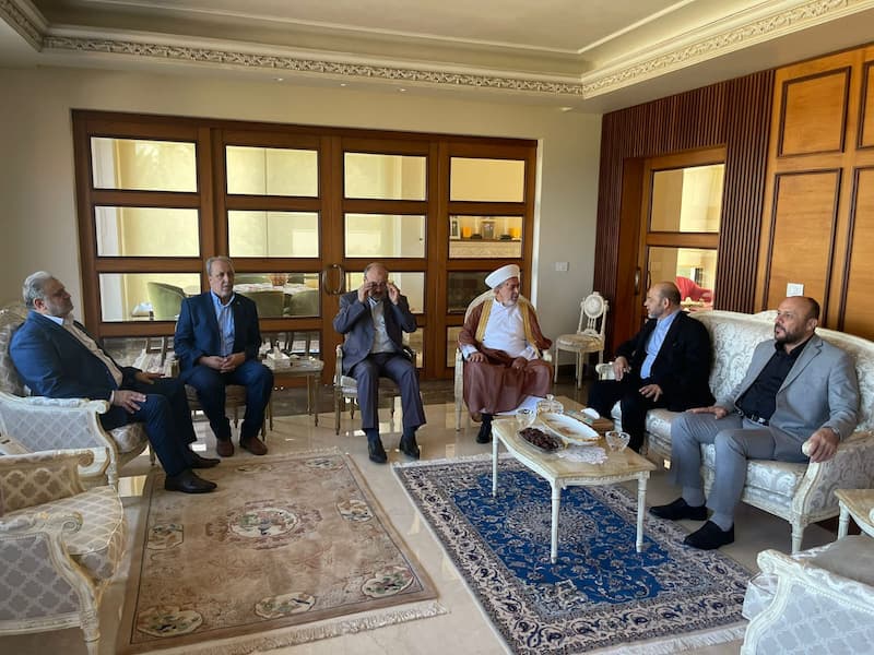 المفتي سوسان استقبل وفد "حركة حماس" برئاسة أبو مرزوق المفتي سوسان استقبل وفد "حركة حماس" برئاسة أبو مرزوق