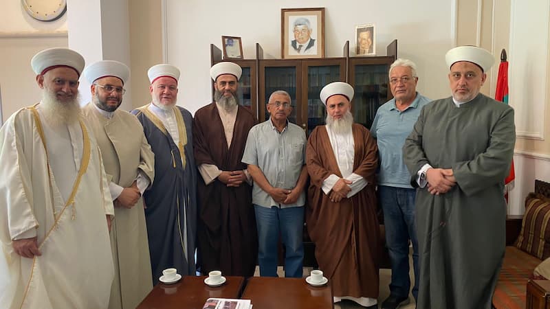 أسامة سعد بحث مع وفد من هيئة العلماء المسلمين تداعيات أحداث مخيم عين الحلوة والمساعي التي تبذل من أجل تثبيت وقف إطلاق النار أسامة سعد بحث مع وفد من هيئة العلماء المسلمين تداعيات أحداث مخيم عين الحلوة والمساعي التي تبذل من أجل تثبيت وقف إطلاق النار