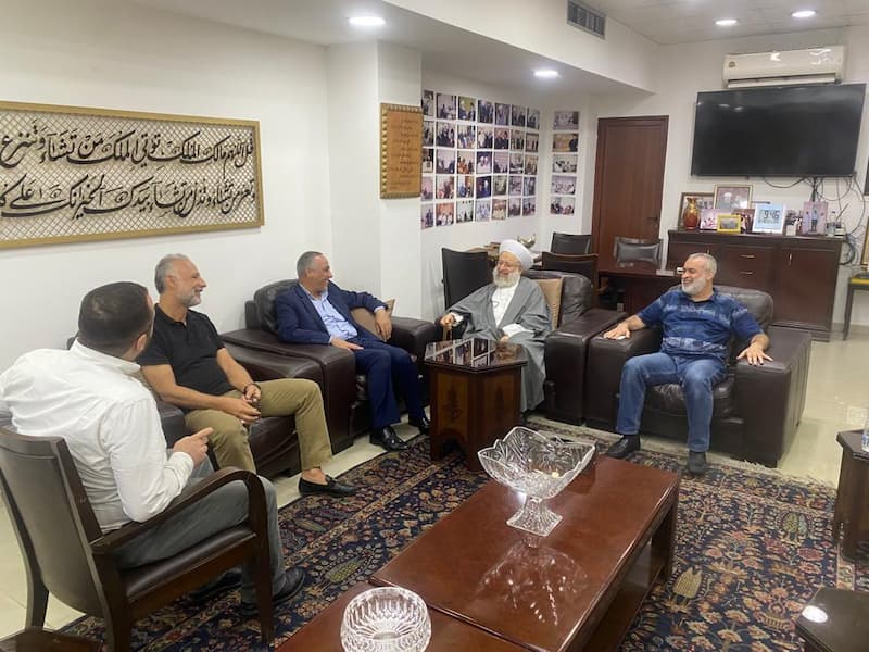 الشيخ ماهر حمود يستقبل وفدا من حركة أمل الشيخ ماهر حمود يستقبل وفدا من حركة أمل
