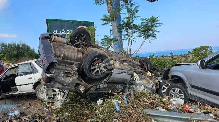 جرحى في حادث سير على طريق صيدا الزهراني جرحى في حادث سير على طريق صيدا الزهراني