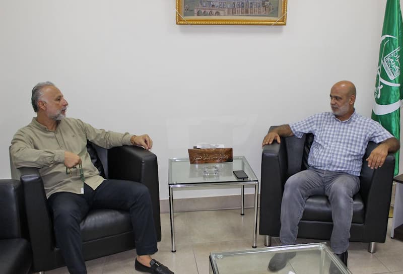 الدكتور بسام حمود يلتقي عضو المكتب السياسي لحركة امل بسام كجك والبحث يتناول الشأن العام وتثبيت الاستقرار في مخيم عين الحلوة الدكتور بسام حمود يلتقي عضو المكتب السياسي لحركة امل بسام كجك والبحث يتناول الشأن العام وتثبيت الاستقرار في مخيم عين الحلوة