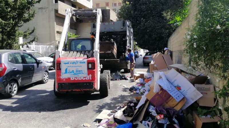 د. بديع: فرق بلدية صيدا مستنفرة لرفع النفايات بالتنسيق مع حملة الأوفياء لصيدا وجمعيات د. بديع: فرق بلدية صيدا مستنفرة لرفع النفايات بالتنسيق مع حملة الأوفياء لصيدا وجمعيات