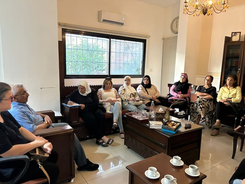 أسامة سعد يلتقي الهيئة النسائية الشعبية ويتداول مع عضواتها بالأوضاع العامة أسامة سعد يلتقي الهيئة النسائية الشعبية ويتداول مع عضواتها بالأوضاع العامة