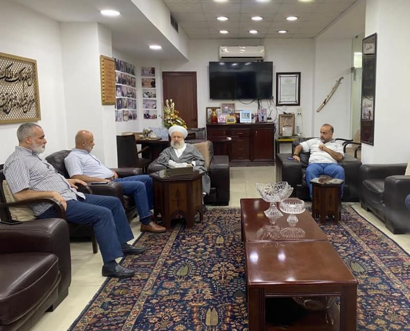 الشيخ ماهر حمود يستقبل نائب رئيس المكتب السياسي للجماعة الاسلامية د. بسام حمود الشيخ ماهر حمود يستقبل نائب رئيس المكتب السياسي للجماعة الاسلامية د. بسام حمود