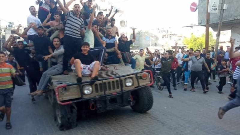 عملية طوفان الأقصى تاريخية على طريق تحرير فلسطين - بقلم الصحافي أحمد الغربي عملية طوفان الأقصى تاريخية على طريق تحرير فلسطين - بقلم الصحافي أحمد الغربي