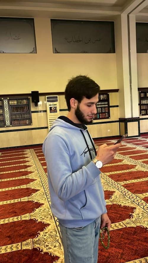 الشيخ محمد زهرة يرثي الشهيد أحمد عثمان الشيخ محمد زهرة يرثي الشهيد أحمد عثمان
