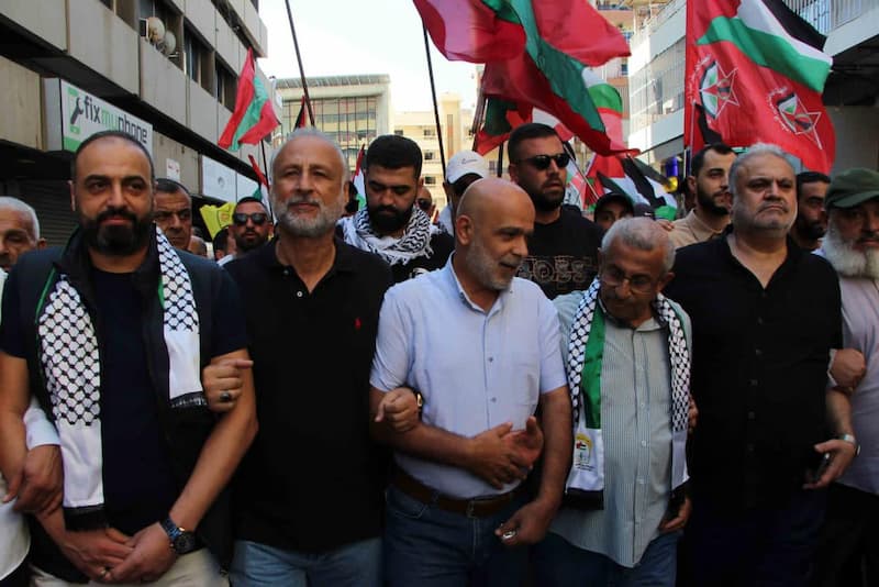 المستقبل - الجنوب ومؤسسة الحريري للتنمية البشرية المستدامة شاركا في "تظاهرة الغضب "في صيدا المستقبل - الجنوب ومؤسسة الحريري للتنمية البشرية المستدامة شاركا في "تظاهرة الغضب "في صيدا