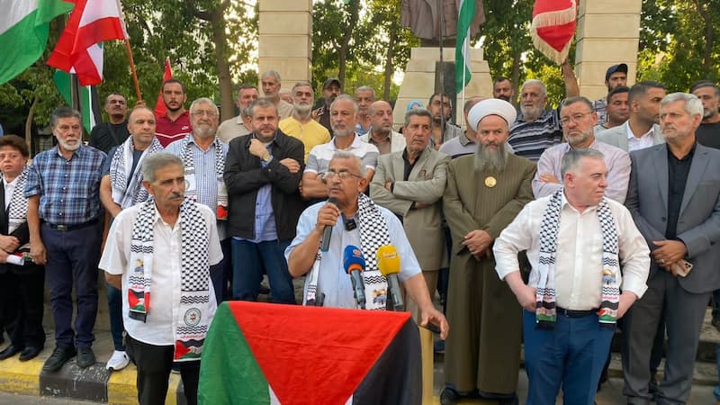 أسامة سعد من ساحة الشهداء تضامنا مع غزة والشعب الفلسطيني: نذكر الحكومات العربية أن فلسطين بلد عربي أسامة سعد من ساحة الشهداء تضامنا مع غزة والشعب الفلسطيني: نذكر الحكومات العربية أن فلسطين بلد عربي