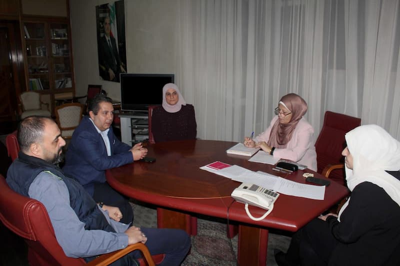 بهية الحريري اطلعت من قبرصلي وحبلي بحضور حشيشو على عمل قطاع التعليم العالي في "المستقبل" جنوباً وشؤون أكاديمية بهية الحريري اطلعت من قبرصلي وحبلي بحضور حشيشو على عمل قطاع التعليم العالي في "المستقبل" جنوباً وشؤون أكاديمية