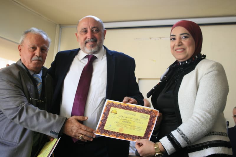 البروفيسور الدكتور خالد ممدوح الكردي مكرما من المؤرخين العرب البروفيسور الدكتور خالد ممدوح الكردي مكرما من المؤرخين العرب