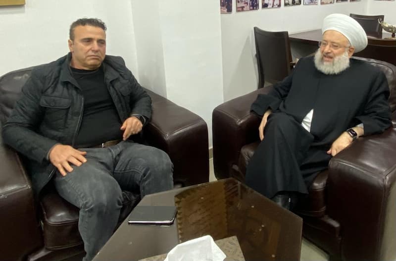 الشيخ ماهر حمود يستقبل رجل الأعمال الفلسطيني منصور عزام الشيخ ماهر حمود يستقبل رجل الأعمال الفلسطيني منصور عزام