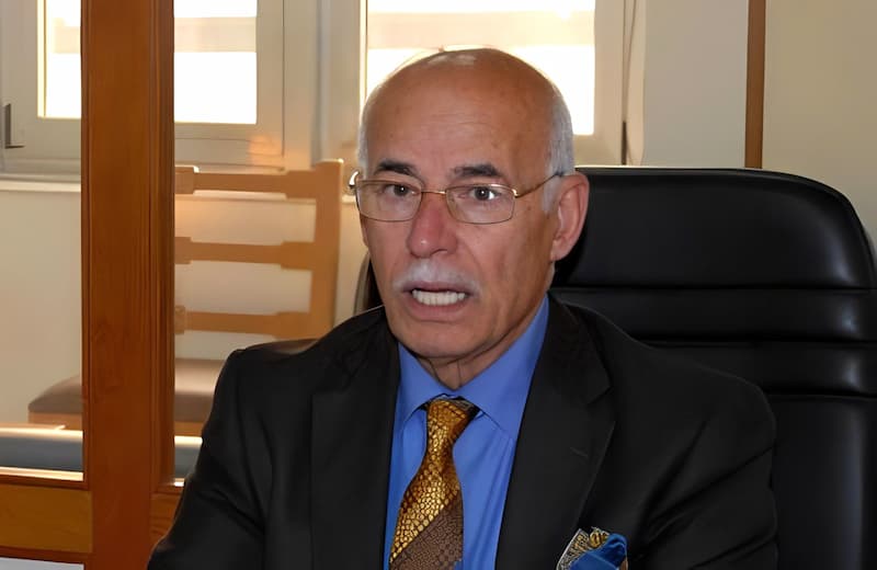رئيس جمعية تجار صيدا وضواحيها علي الشريف يدعو لأوسع مشاركة في 14 شباط: سعد الحريري الأمل رئيس جمعية تجار صيدا وضواحيها علي الشريف يدعو لأوسع مشاركة في 14 شباط: سعد الحريري الأمل