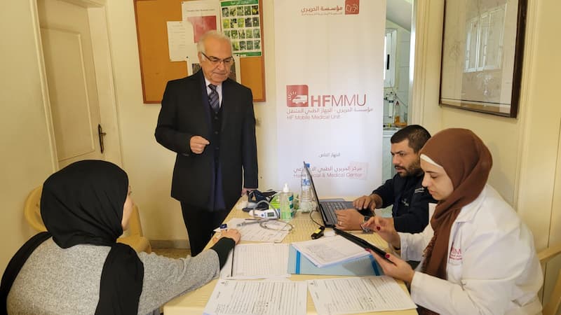 عيادات مؤسسة الحريري النقالة المجانية عاينت عشرات المرضى في صيدا والضواحي عيادات مؤسسة الحريري النقالة المجانية عاينت عشرات المرضى في صيدا والضواحي