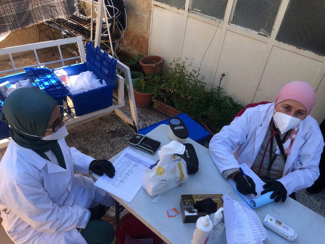 اللجان الشعبية بالتعاون مع الجمعية الألمانية تقيم يومًا صحيًا مجانيًا للمرضى اللجان الشعبية بالتعاون مع الجمعية الألمانية تقيم يومًا صحيًا مجانيًا للمرضى